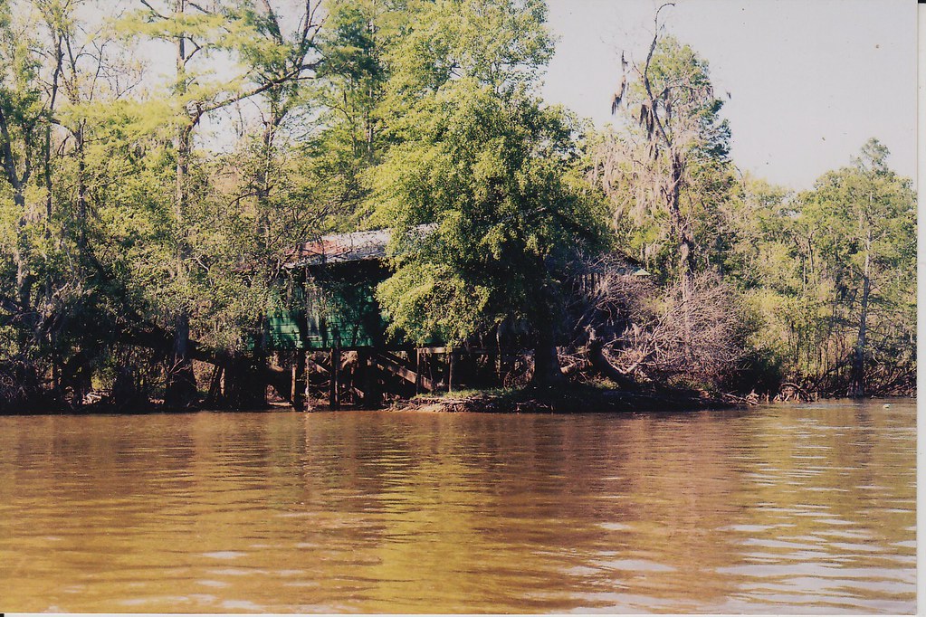 On the Pearl River A camp on the Pearl River. Looks like i… Flickr