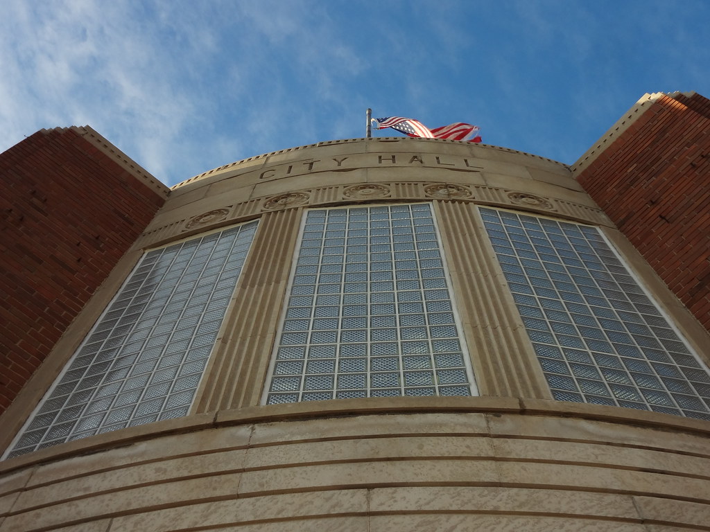 Mt. Vernon, IL City Hall Paul Sableman Flickr