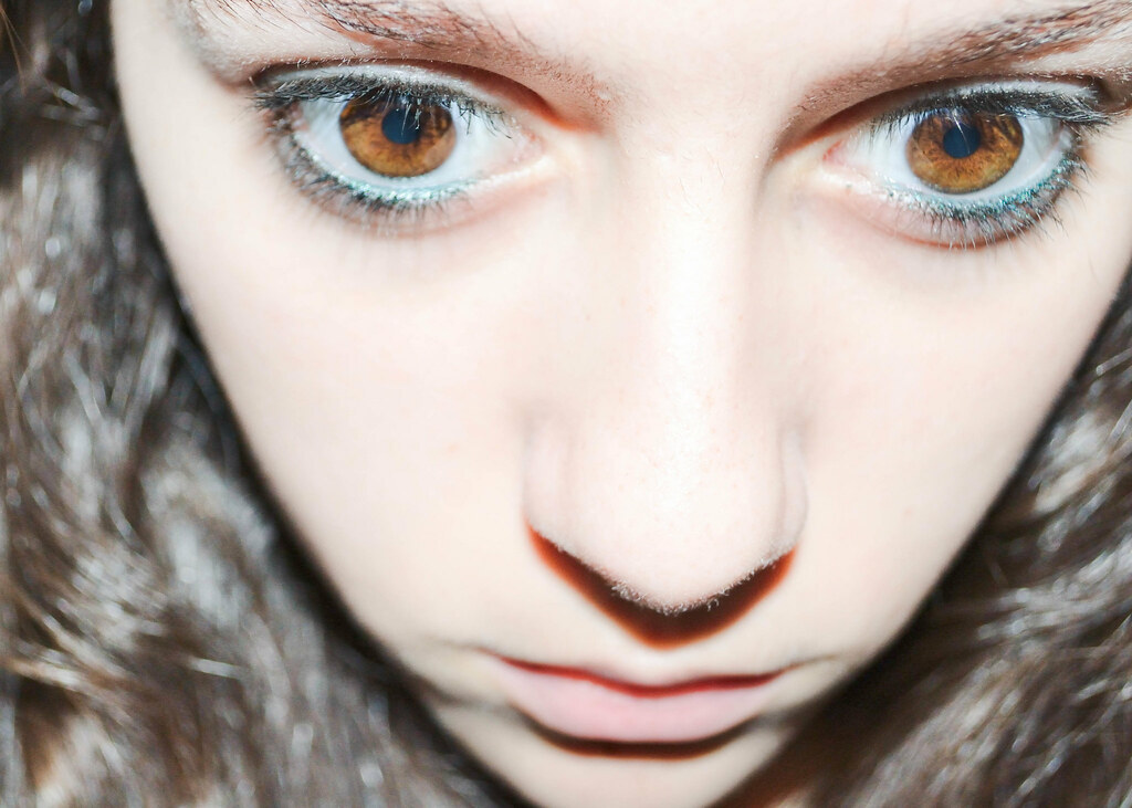 The Girl With Golden Eyes She speaks to me in Persian Tell… Flickr