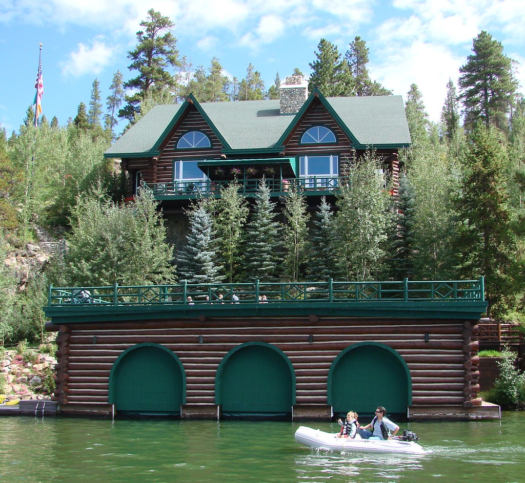 Homes on Grand Lake, CO 2007 (1 in a multiple picture set)… Flickr