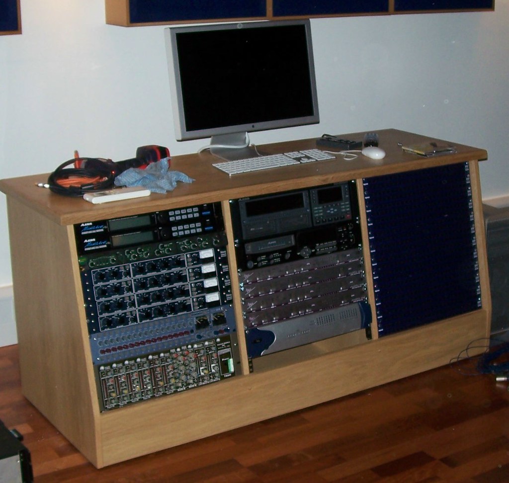 Recording Studio Furniture_ 3 bay Studio Rack A custom bui… Flickr