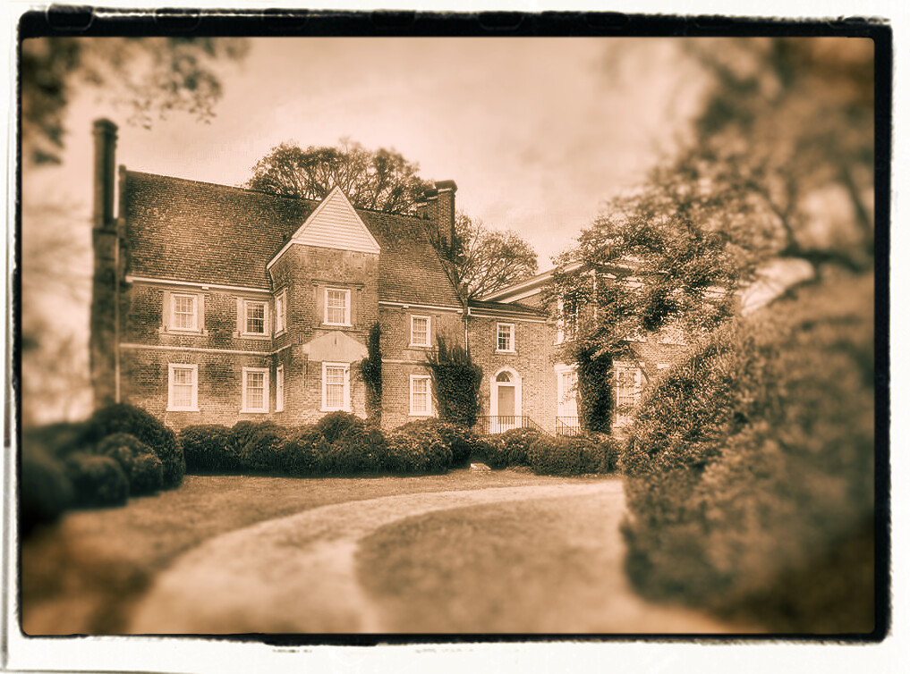 Bacon's Castle Bacon's Castle located in Surry, VA. I have… Flickr