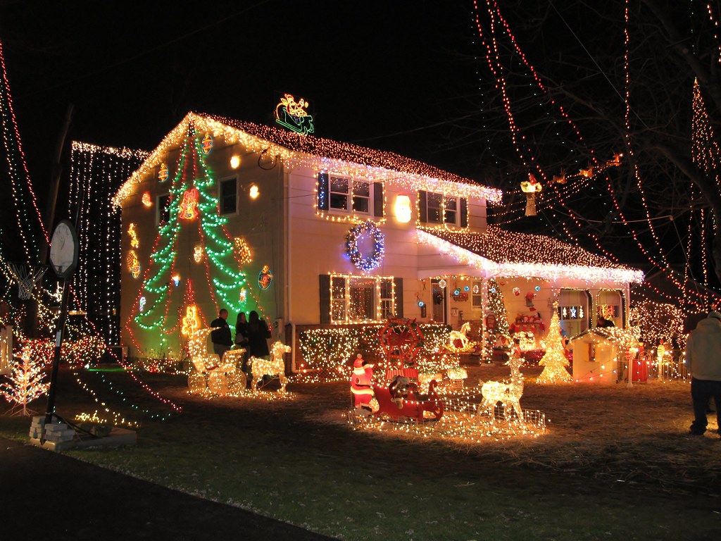 A Christmas Wonderland If you enjoy Christmas lights, you … Flickr