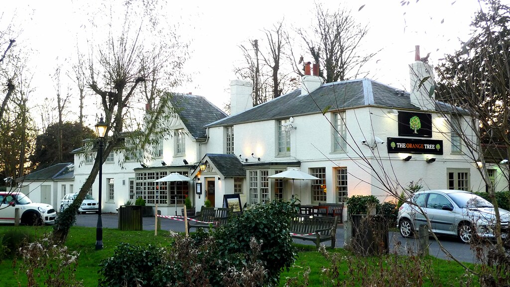 Orange Tree, Totteridge, N20 A village green pub in