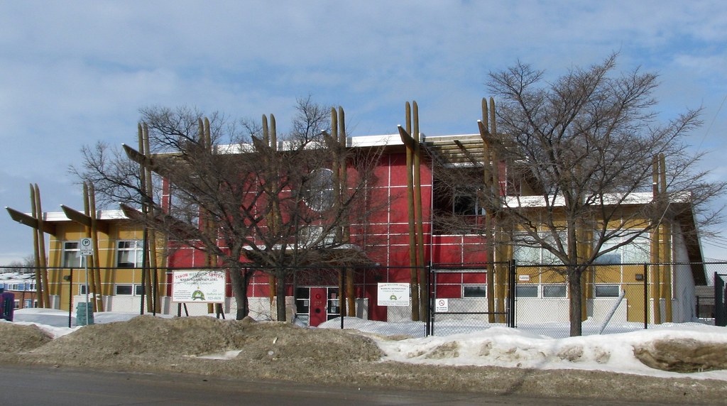Dufferin Street, Winnipeg Dufferin Street, Winnipeg Flickr