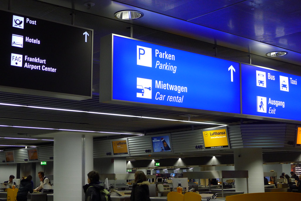 Frankfurt Airport Terminal 1 departure level Lufthansa che… Flickr