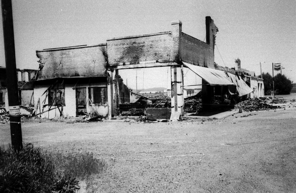 seneca oregon This was taken the day after the town burnt … Flickr