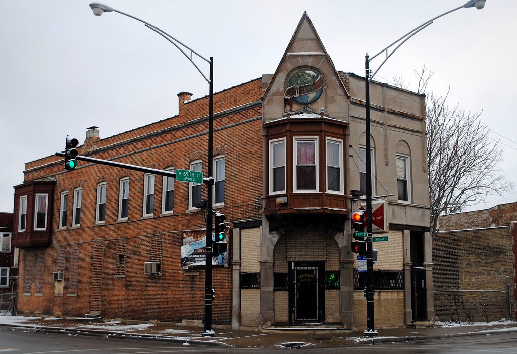Schlitz Tied House 958 W. 69th St. Chicago, IL. The Schlit… Flickr