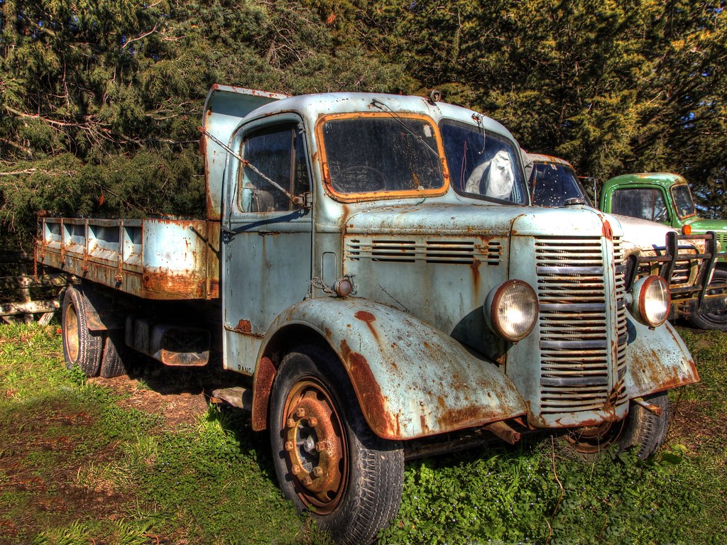 Old Bedford truck, New Zealand An old Bedford truck from t… Flickr