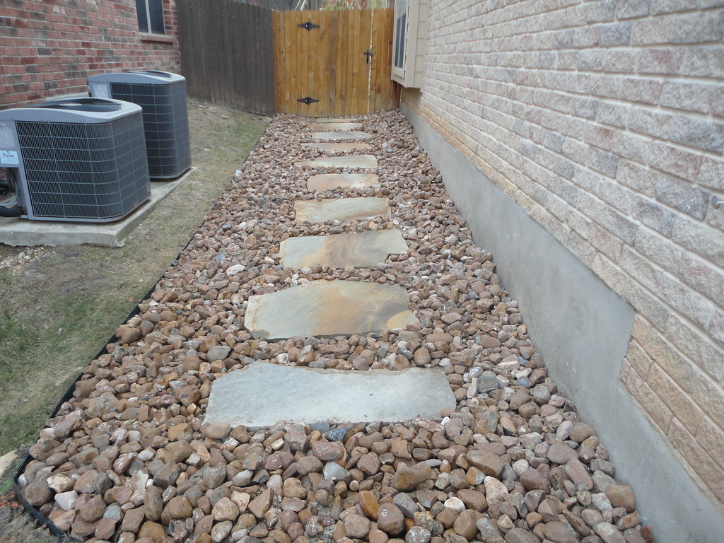 FLAGSTONE WALKWAY SET IN RIVER ROCK 2 | Designs completed by… | Flickr