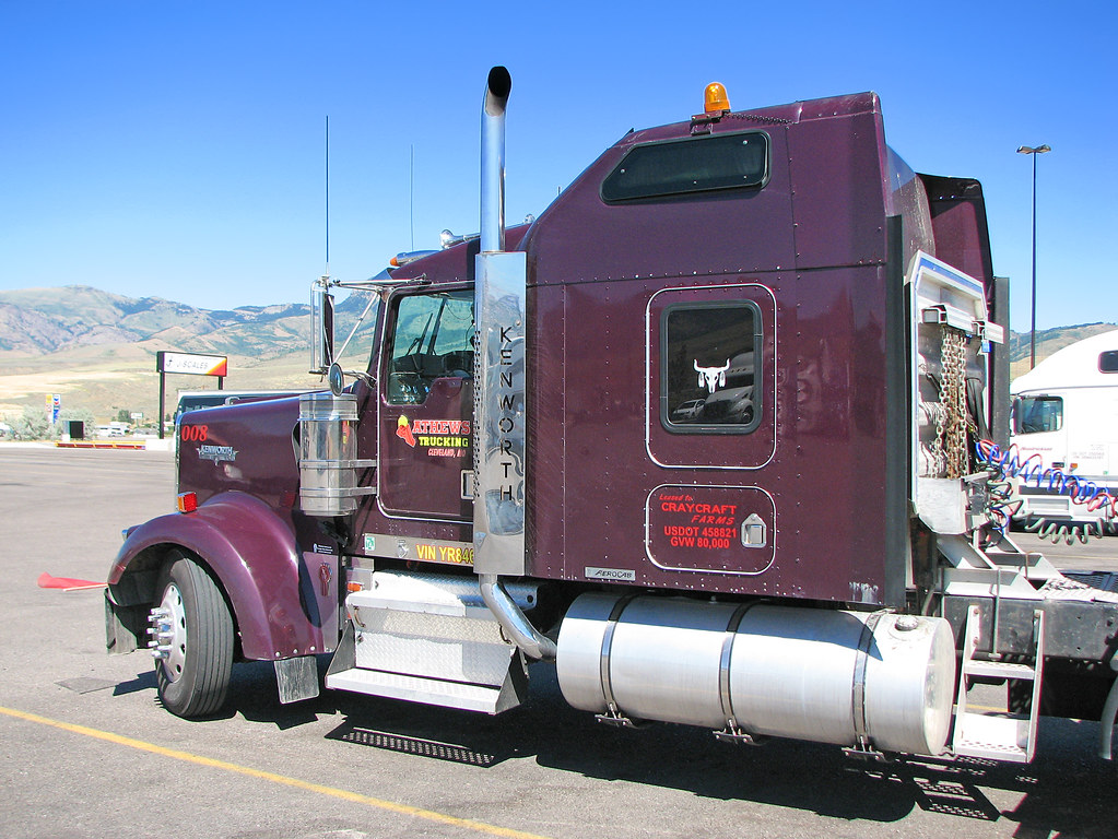 Truk at Flying J Pilot Flying J is a chain of truck stops … Flickr