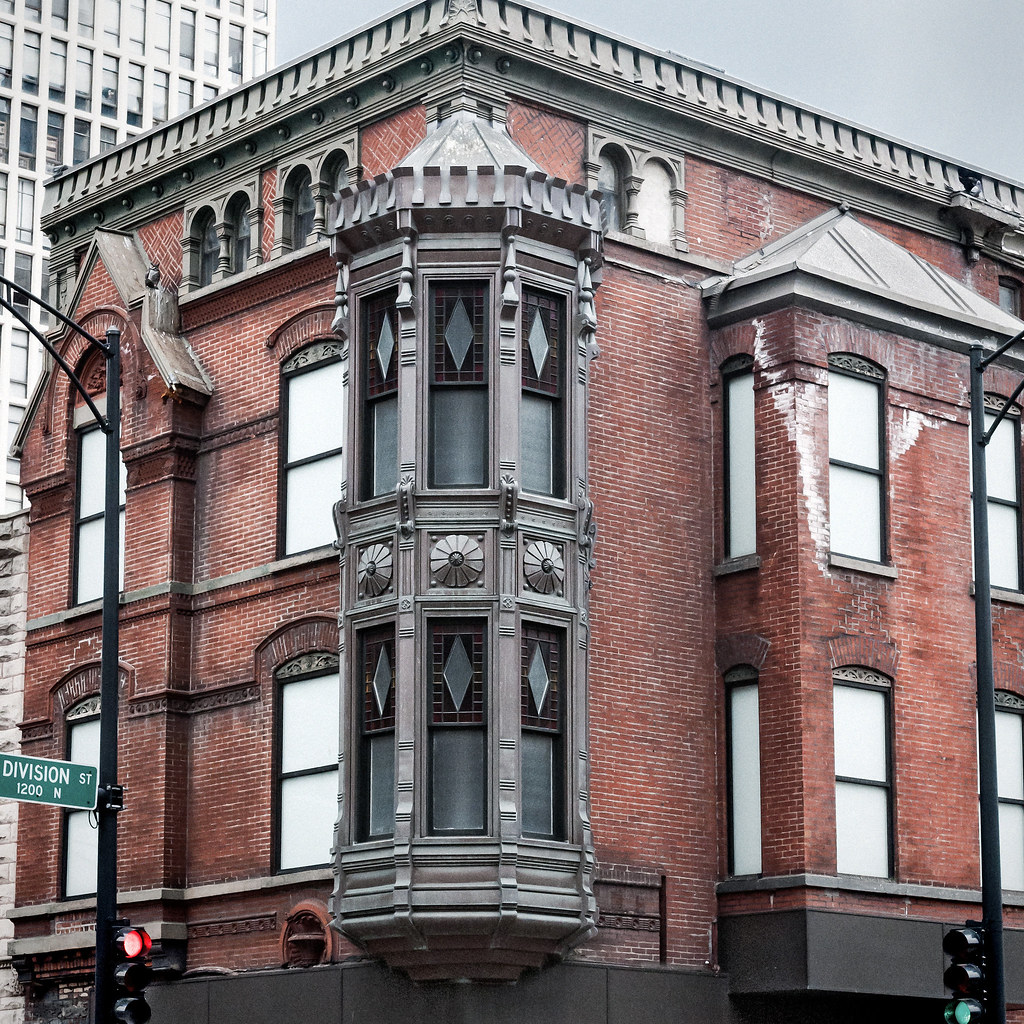Scherer Building (1886), corner turret, 1201 N State St, G… Flickr