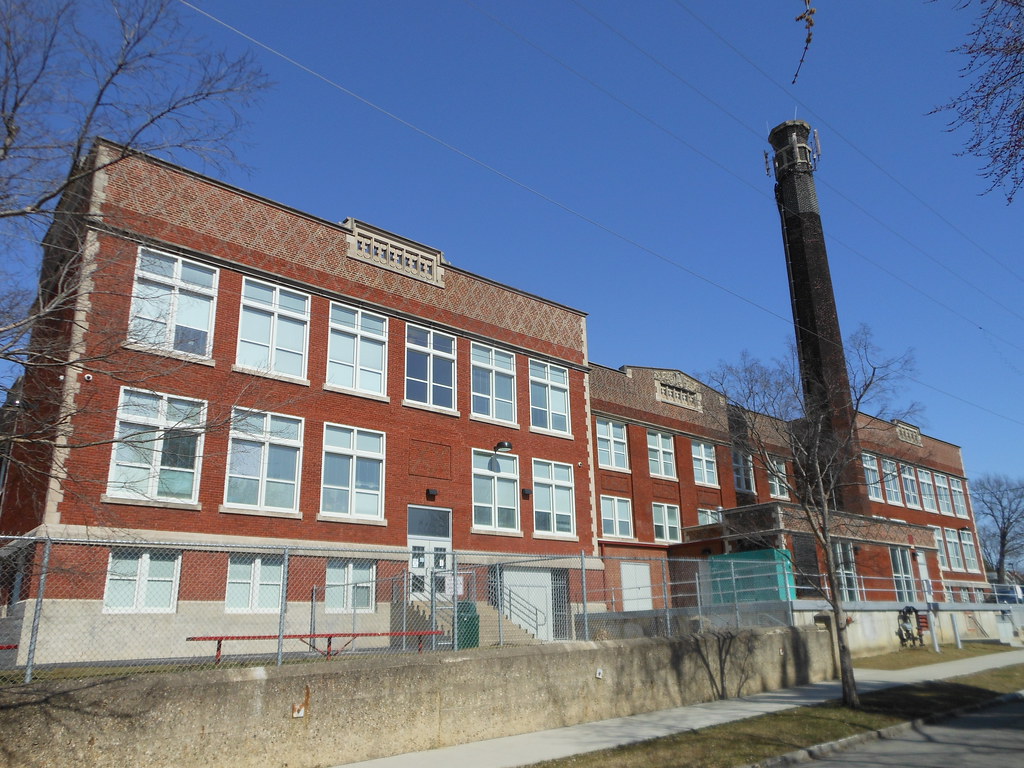 030612 Crestview Junior High SchoolColumbus, Ohio (8) Flickr