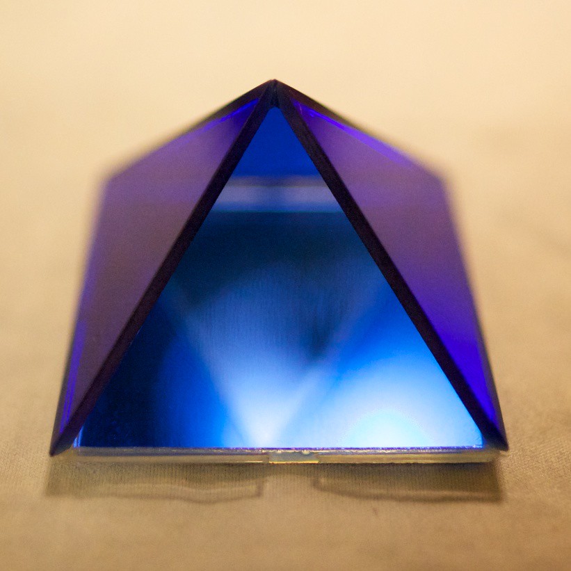 Square Based Pyramid Test shot for the triangle shoot, SOO… Flickr