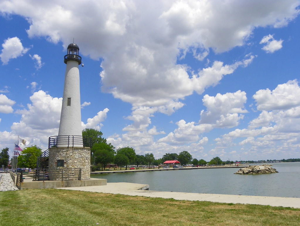 Grand Lake St. Mary's Lighthouse Celina, Mercer County, Oh… Flickr