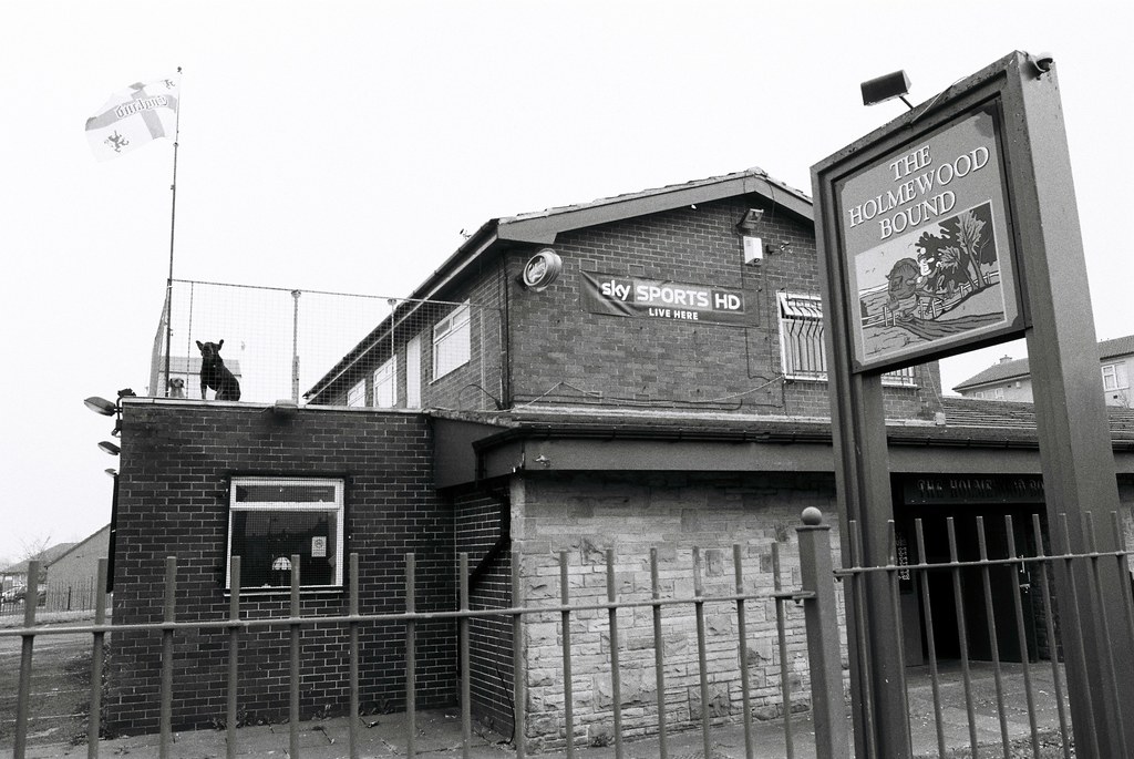 16 The Holmewood Bound Pub, Holme Wood, Bradford Press L t… Flickr