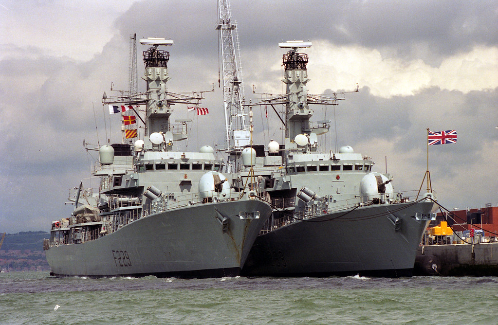 Royal Navy F229 HMS LANCASTER & F233 HMS MARLBOROUGH Type… Flickr