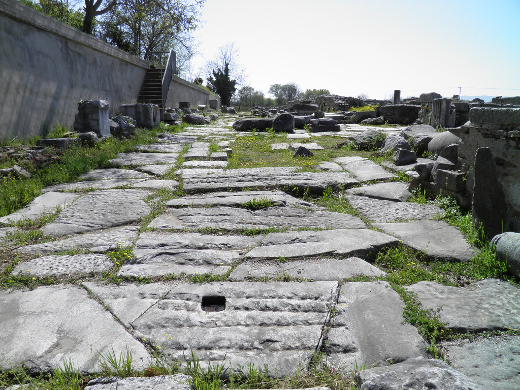 Kolb Anne (Ed.). Roman Roads: New Evidence New Perspectives