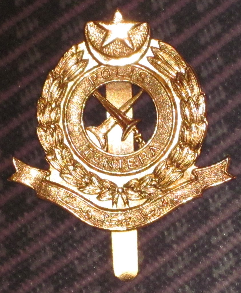 Malaysia Polis Tentera (Military Police) cap badge