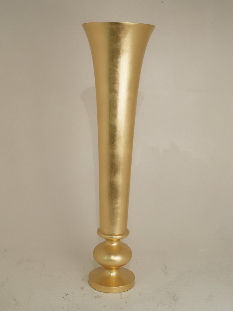 8126 GOLD TRUMPET VASE This vase does not even need flower… Flickr