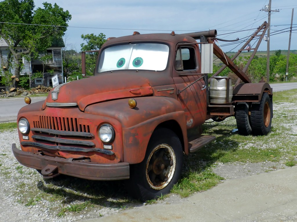 Tow Mater Route 66 The 1951 International boom truck in … Flickr