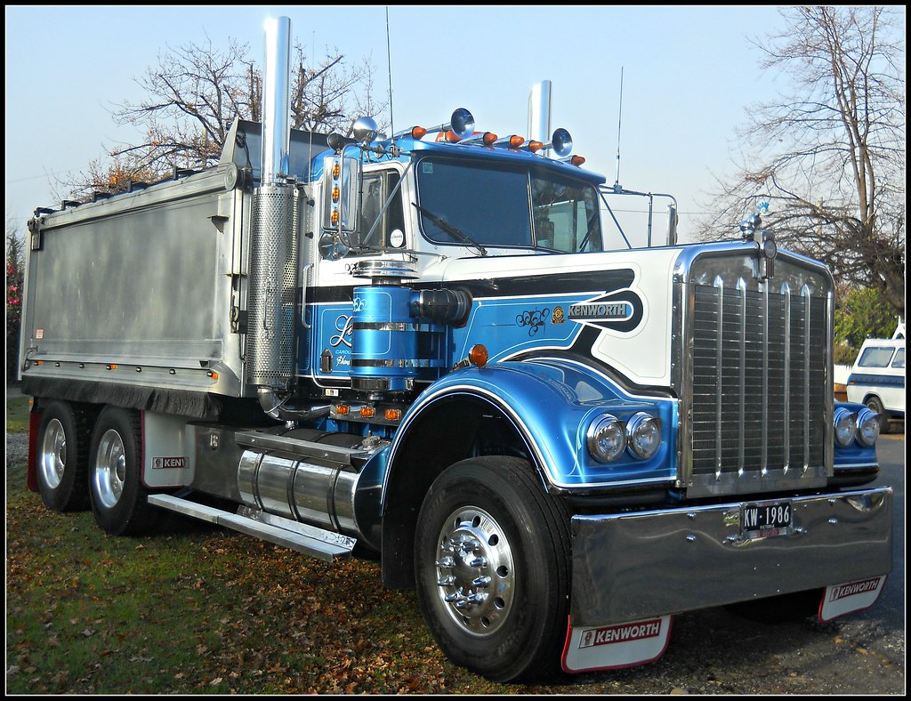 W Model kenworth 1986 W Model kenworth at Alexandra truck