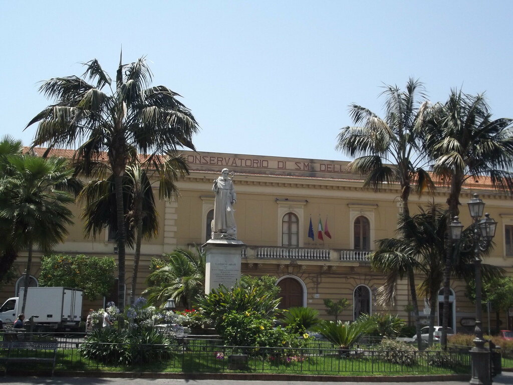 Piazza S. Antonino Sorrento Town Hall Municipio di S… Flickr
