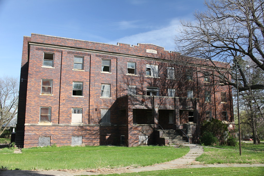 East Hall, Luther College Wahoo, NE Built in 1923 as the… Flickr