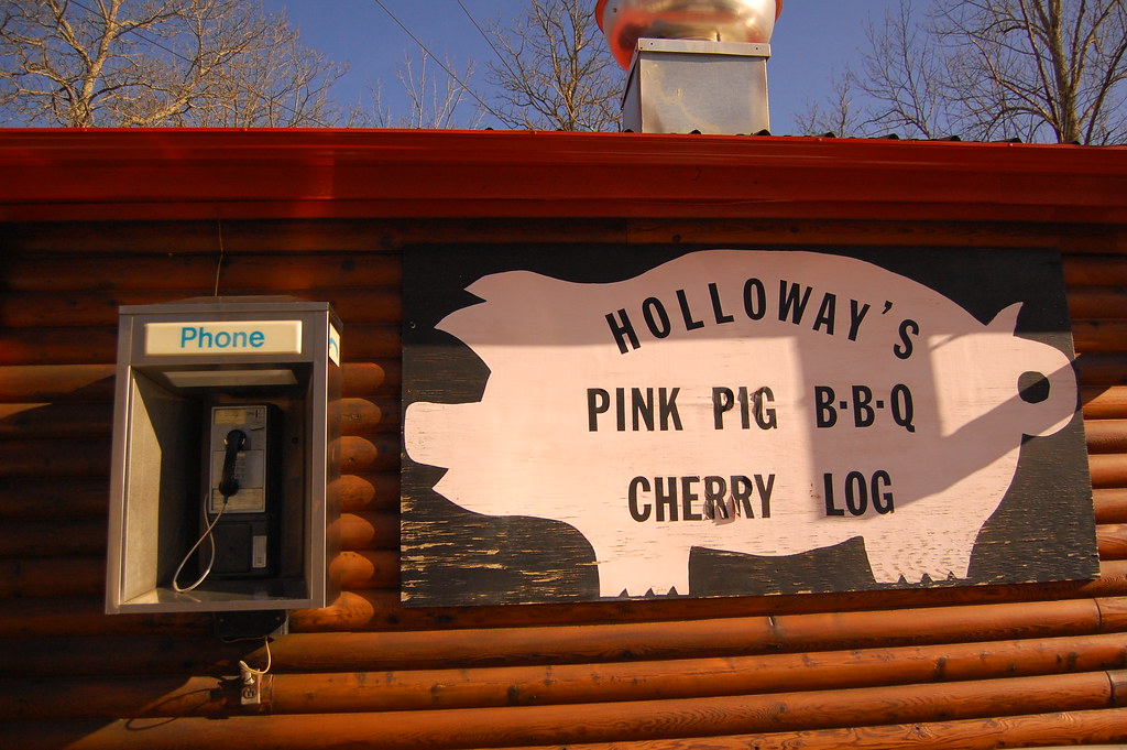 Pink Pig sign_outside_payphone The Pink Pig Cherry Log, … Flickr