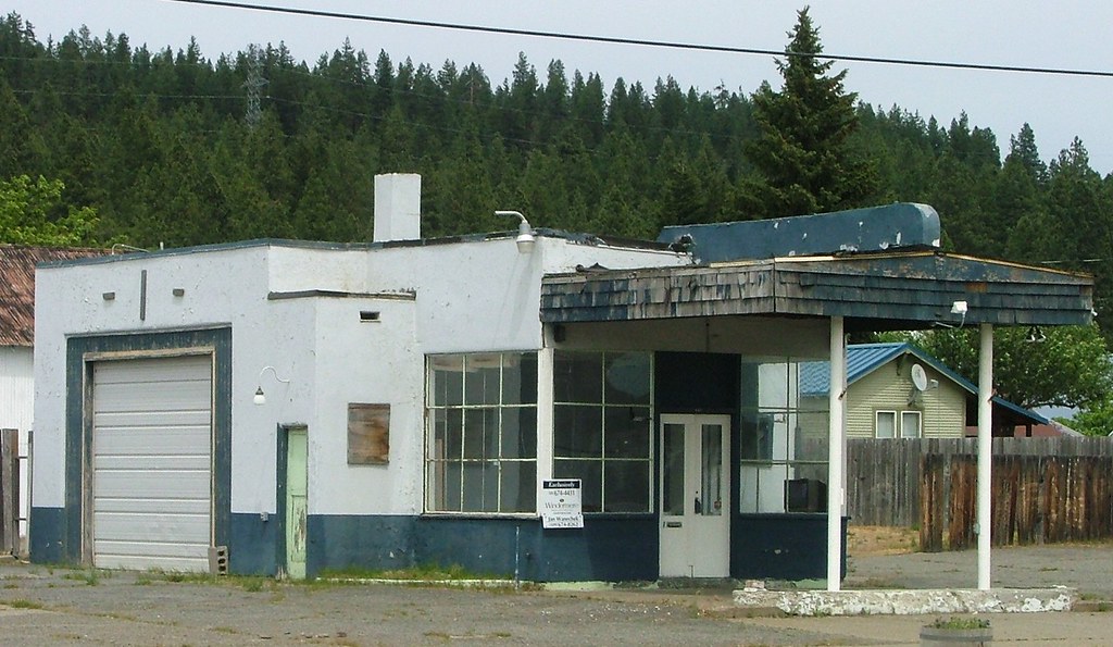 Cle Elum Gas Station Cle Elum, Washington Larry Myhre Flickr