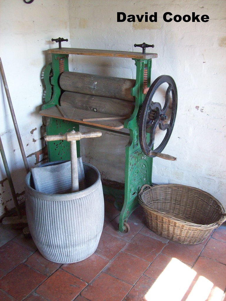 D3162 Dolly Tub & Mangle Black Country Museum 10.4.12 Flickr