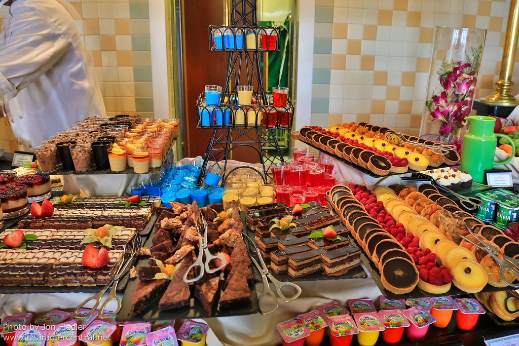 DLP June 2012 French Brunch at Inventions Disneyland Par… Flickr