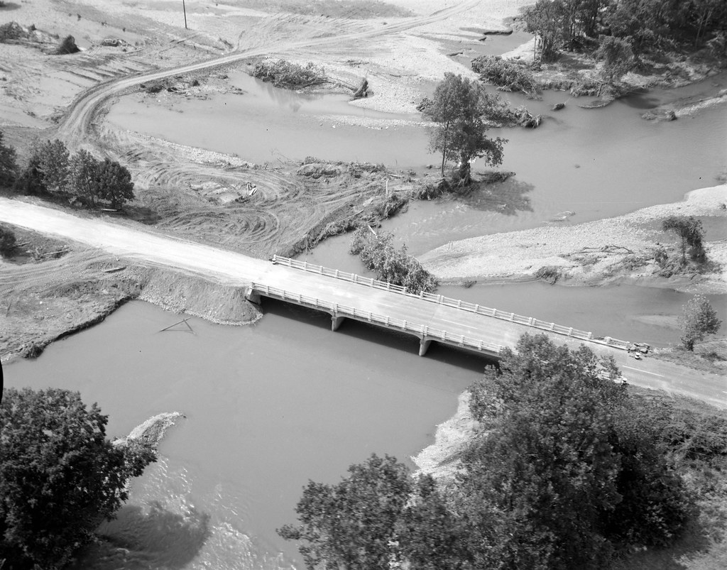 East of Massies Mill One mile east of Massies Mill, Rt. 56… Flickr