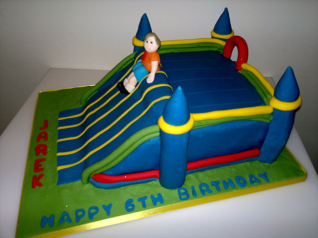 Bouncy Castle cake Lorna McAtear Flickr