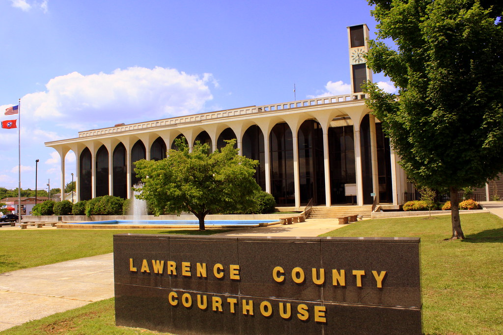 Lawrence County Courthouse Lawrenceburg, TN This courtho… Flickr