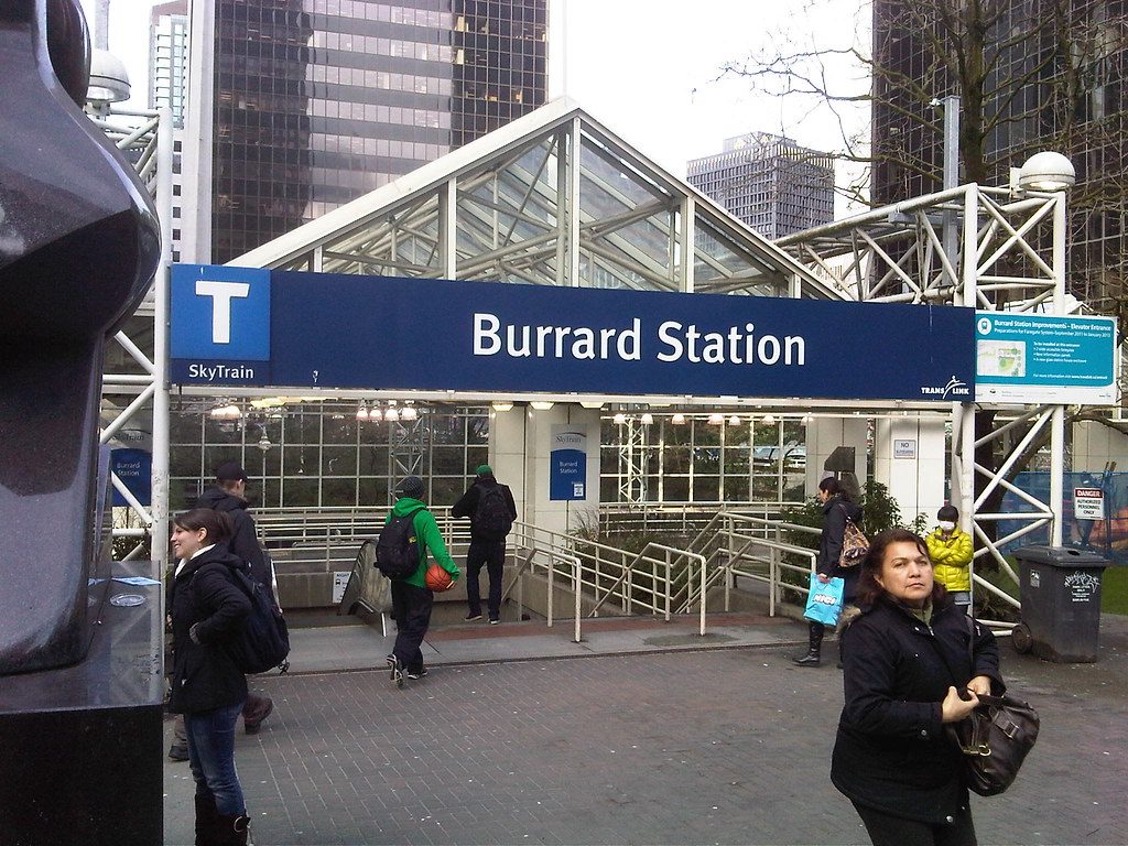 Vancouver (BC) Burrard Station (SkyTrain) Behkah Flickr