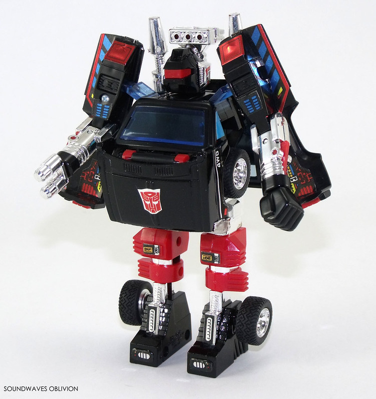 Soundwaves Oblivion Transformer Toy Archive Trailbreaker (G1, 1984)