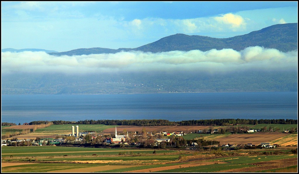 Vue sur le village StPascal de Kamouraska,Qc Josée Boyer Flickr
