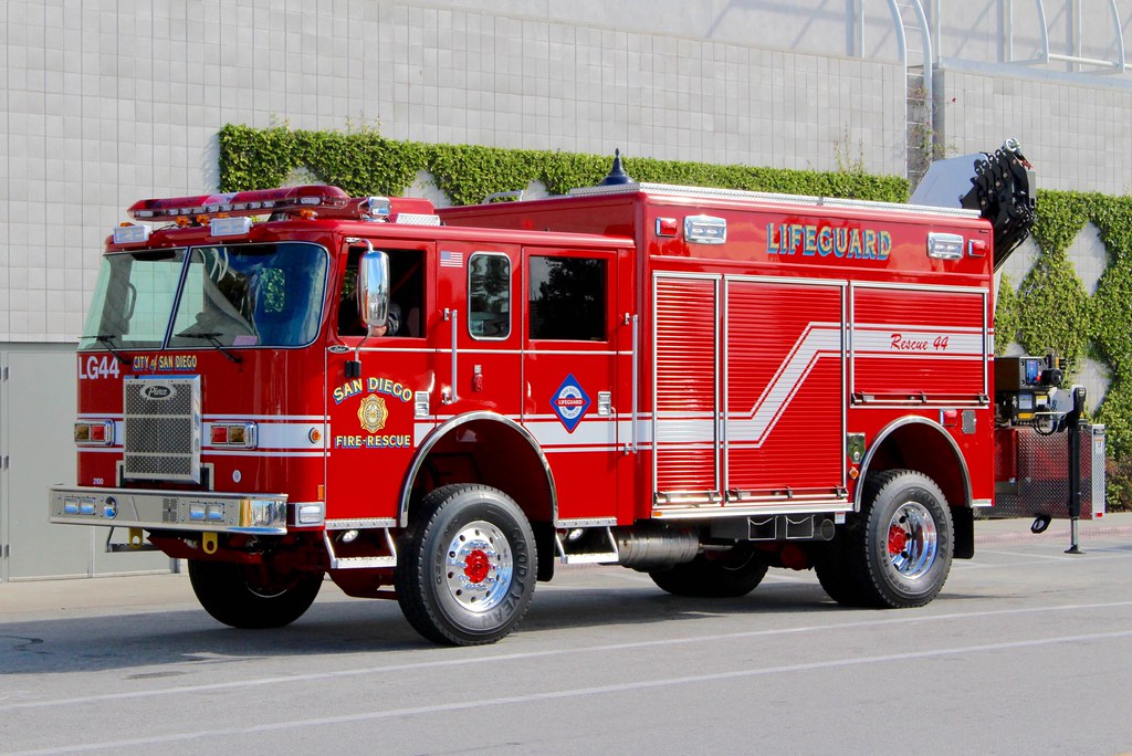 Raise it up Rescue trucks with cranes r/Firefighting