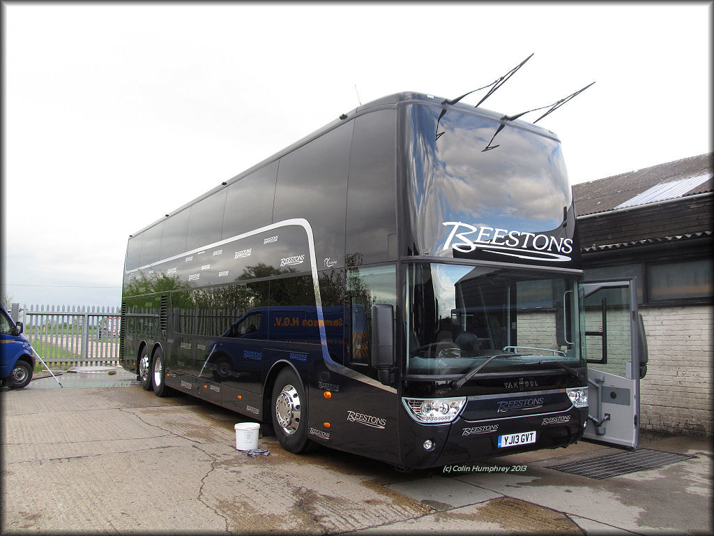Beestons (YJ13 GVT) Beestons brand new coach seen here get… Flickr