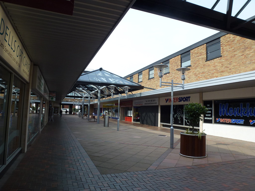The Cheadle Hulme Centre Taken on Monday 8th April Flickr