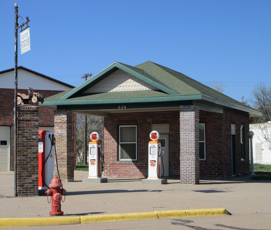 Old Phillips 66 Gas Station (Loup City, Nebraska) Loup Cit… Flickr