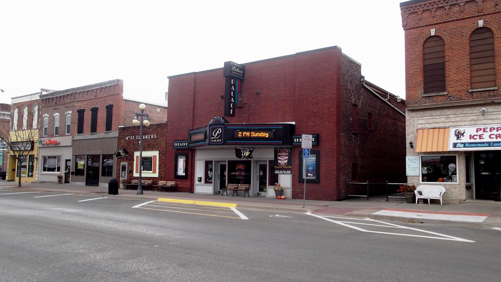 Vinton, Iowa, Palace Theater, Theatre 210 W. 4th St. photolibrarian