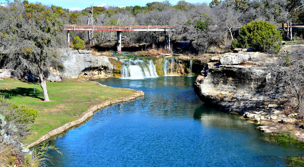 Tonkawa Falls 1 Tonkawa Falls Crawford,Texas The Old Texan Flickr