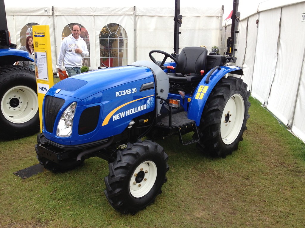 New Holland Boomer 30 Compact Tractor 2013 jambox998 Flickr