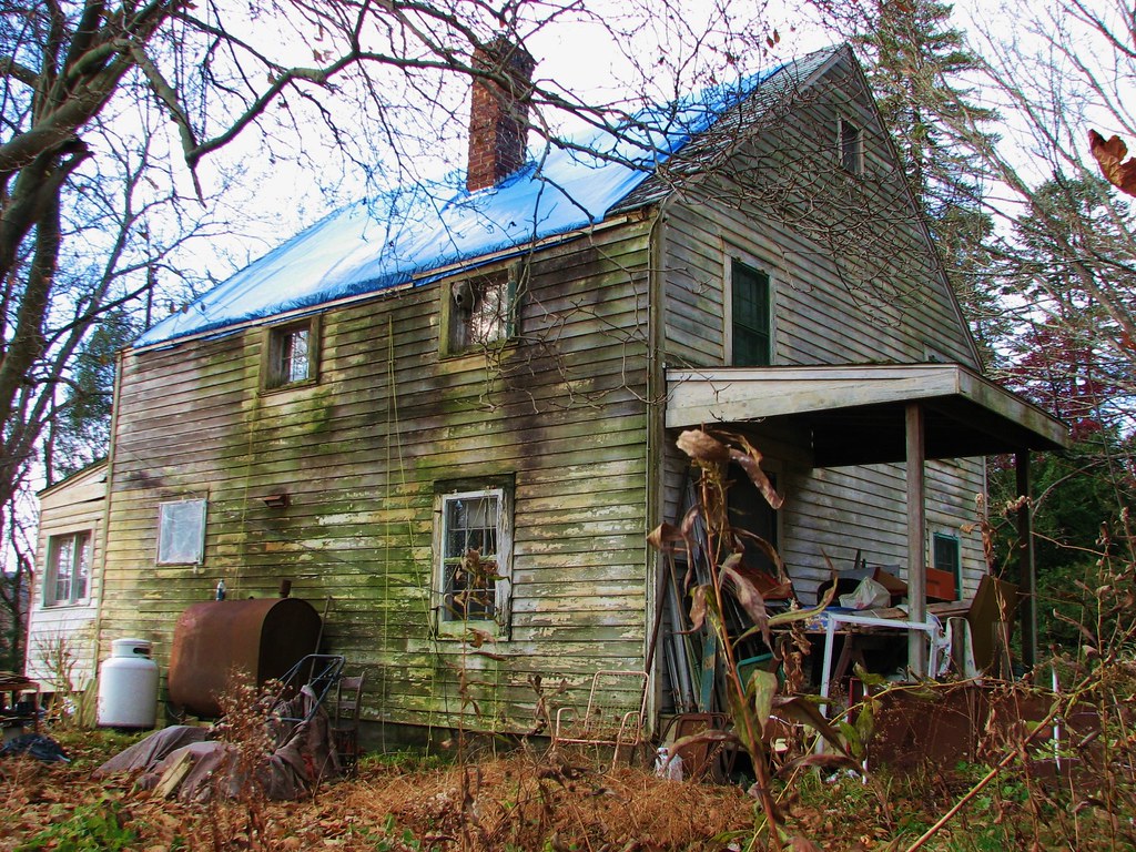 A CRAPPY HOUSE IN MARBLETOWN NY NOV 2013 View from the bac… Flickr