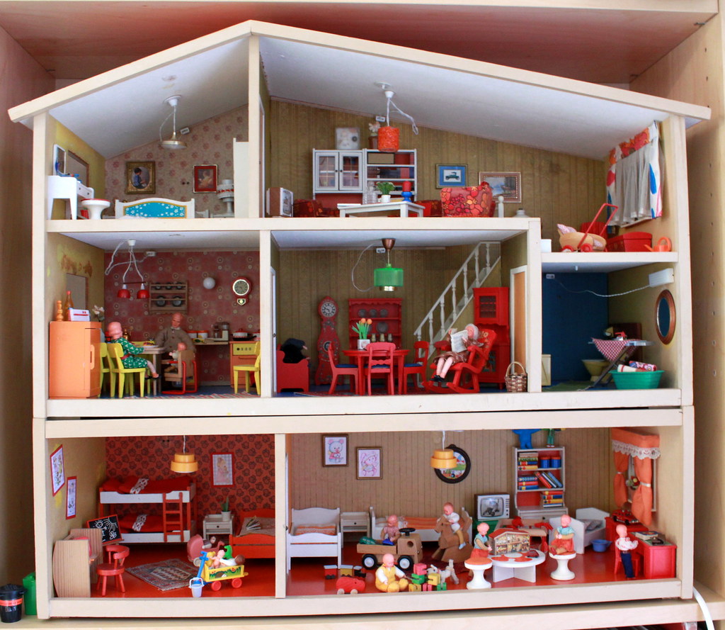 Lundby dolls house from the 1970s... Home of the Lundbys..… Flickr