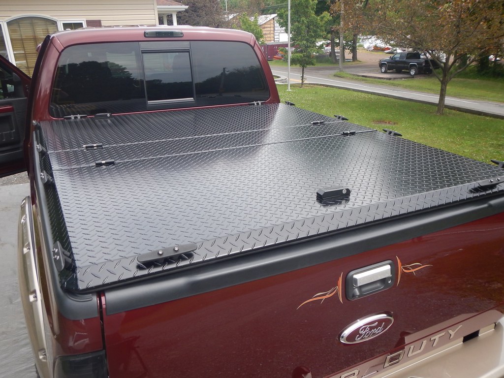 A Heavy Duty Truck Bed Cover On A Ford Super Duty A custom… Flickr