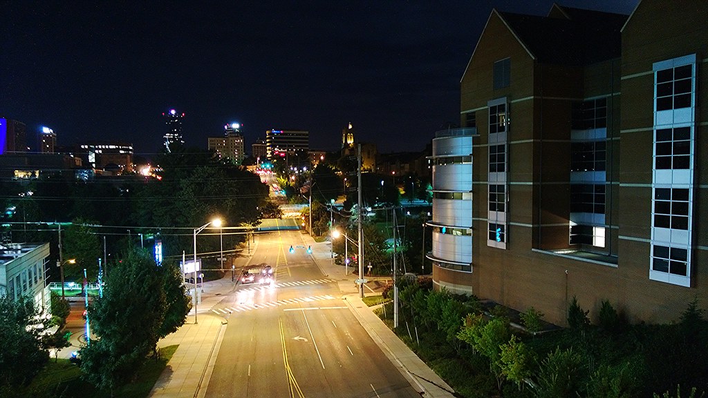 Downtown Knoxville Night from Cumberland Ave Footbridg… Flickr