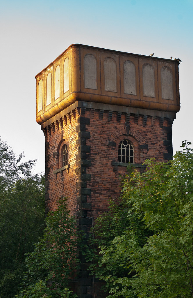 The Water Tower This abandoned Water Tower on St Helens Ro… Flickr
